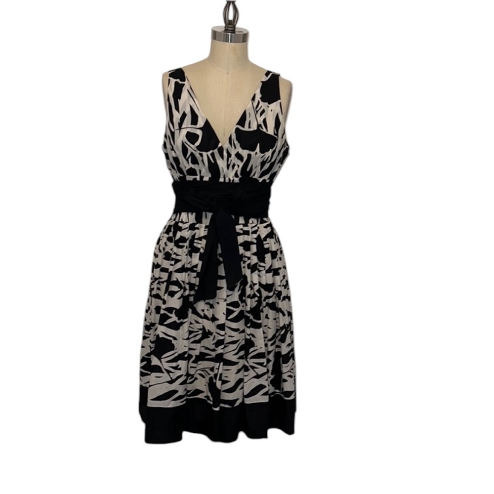 Lapis Black & White Pleated Dress with Wrap around Tie Size XL